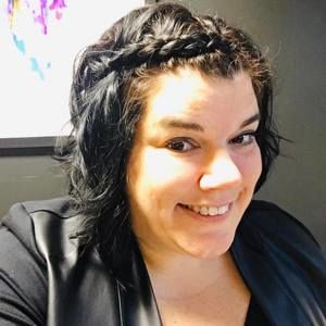 Meet your Posher, Caroline